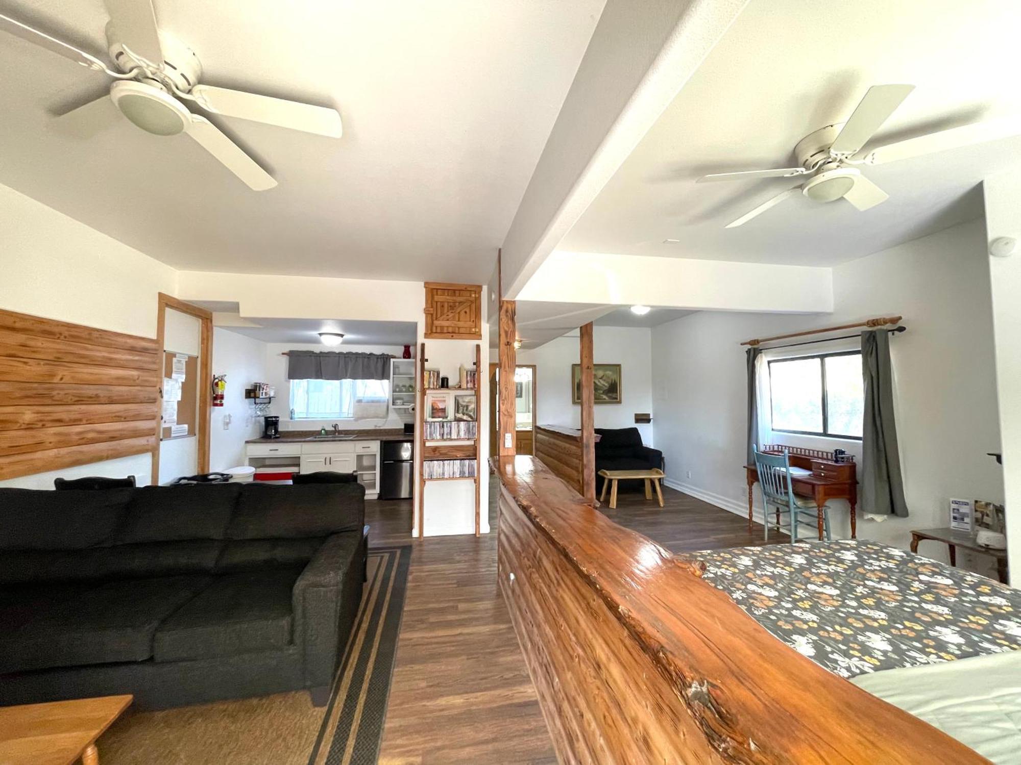 Sierra Mountain Lodge - Vacation Rentals - Yosemite 아와니 외부 사진
