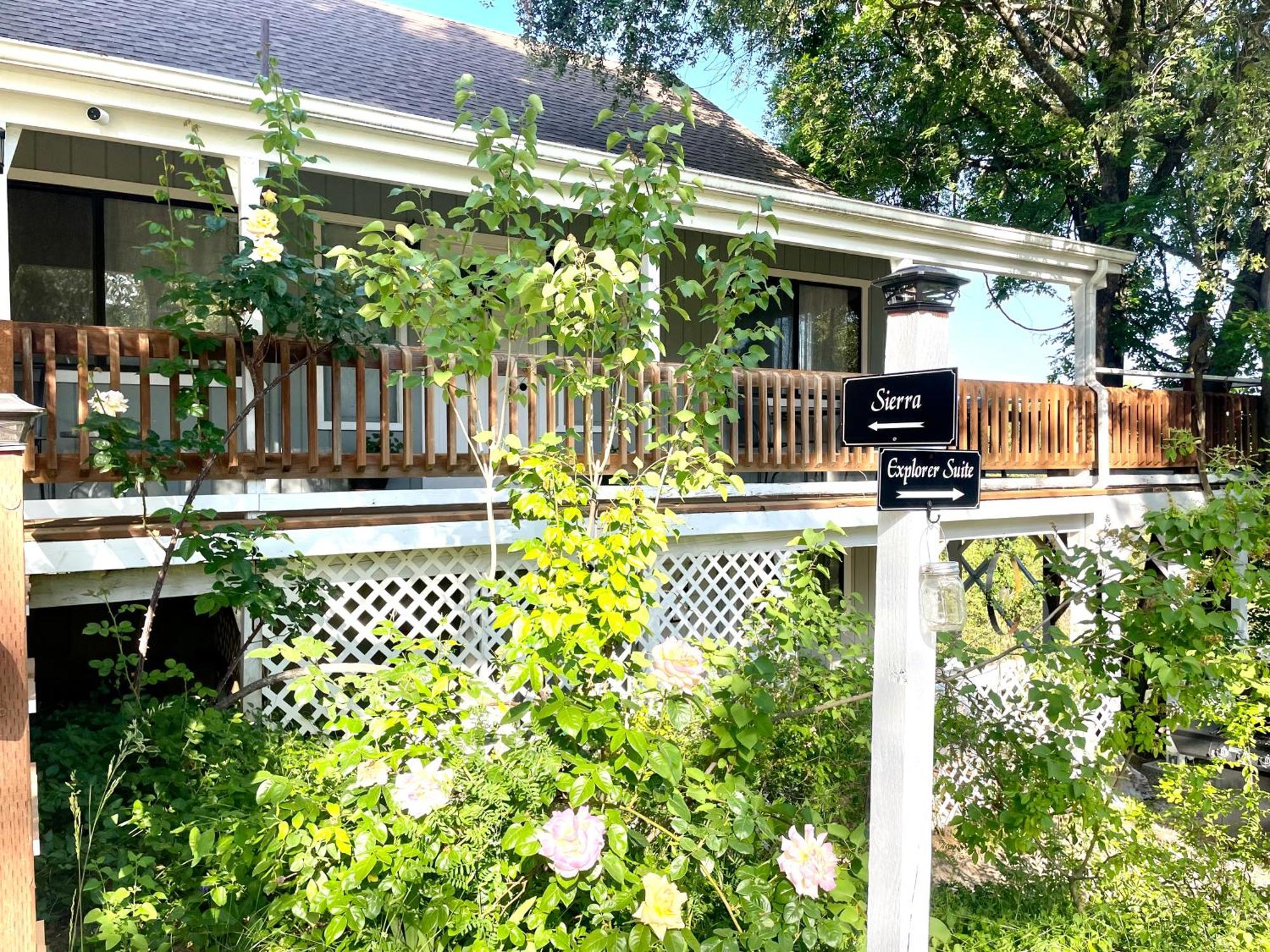 Sierra Mountain Lodge - Vacation Rentals - Yosemite 아와니 외부 사진