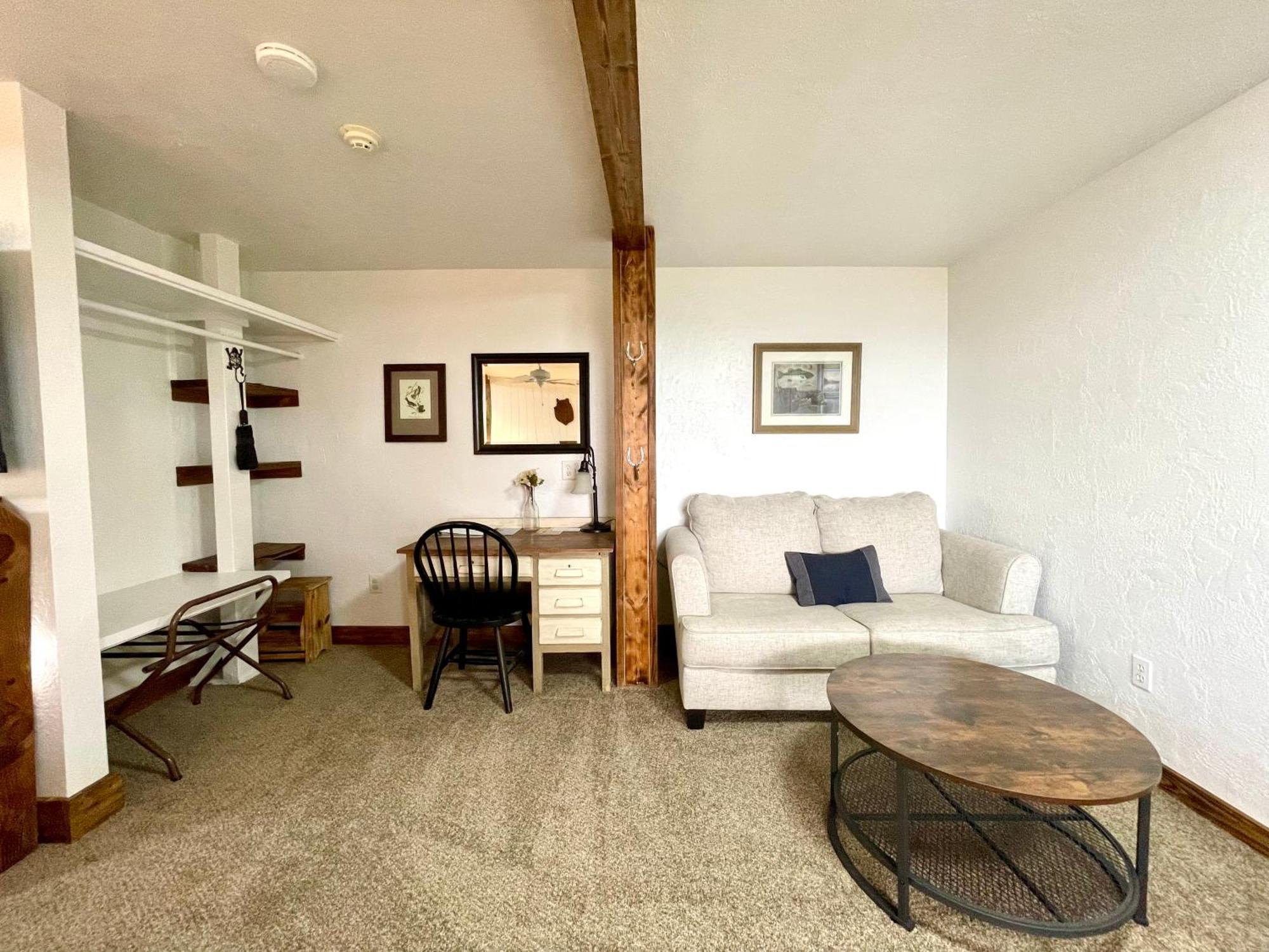 Sierra Mountain Lodge - Vacation Rentals - Yosemite 아와니 외부 사진