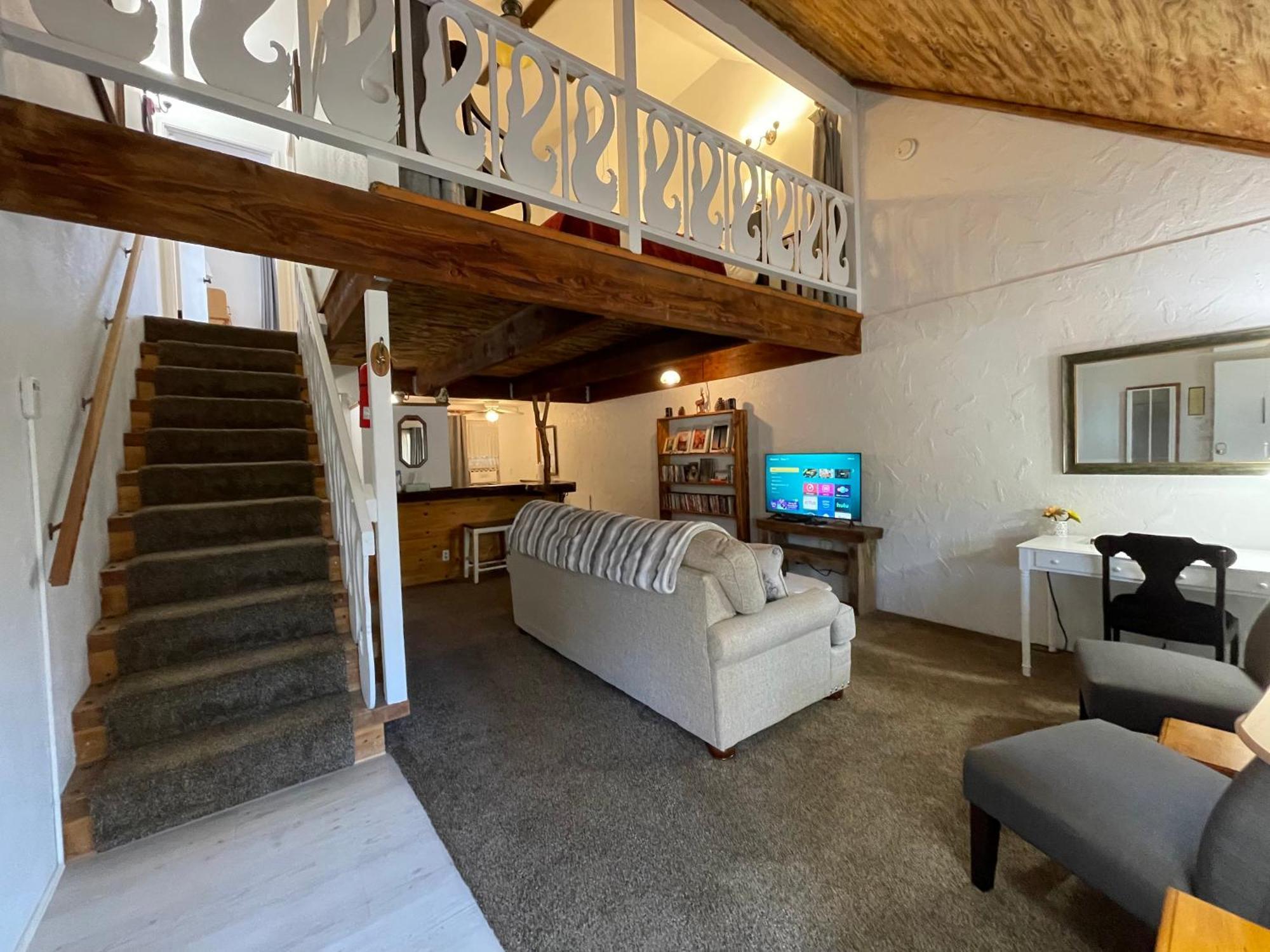 Sierra Mountain Lodge - Vacation Rentals - Yosemite 아와니 외부 사진